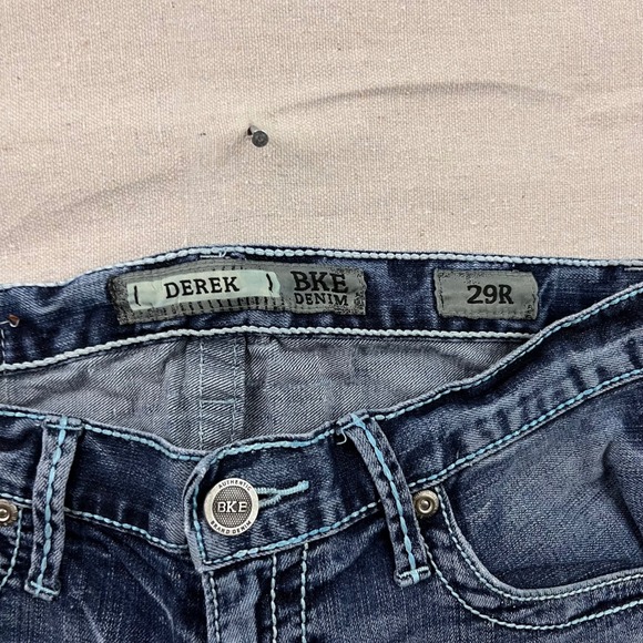 BKE Derek Straight Leg Jeans Mens 29R Blue Good Contrast Stitch Embroidered - Picture 4 of 9